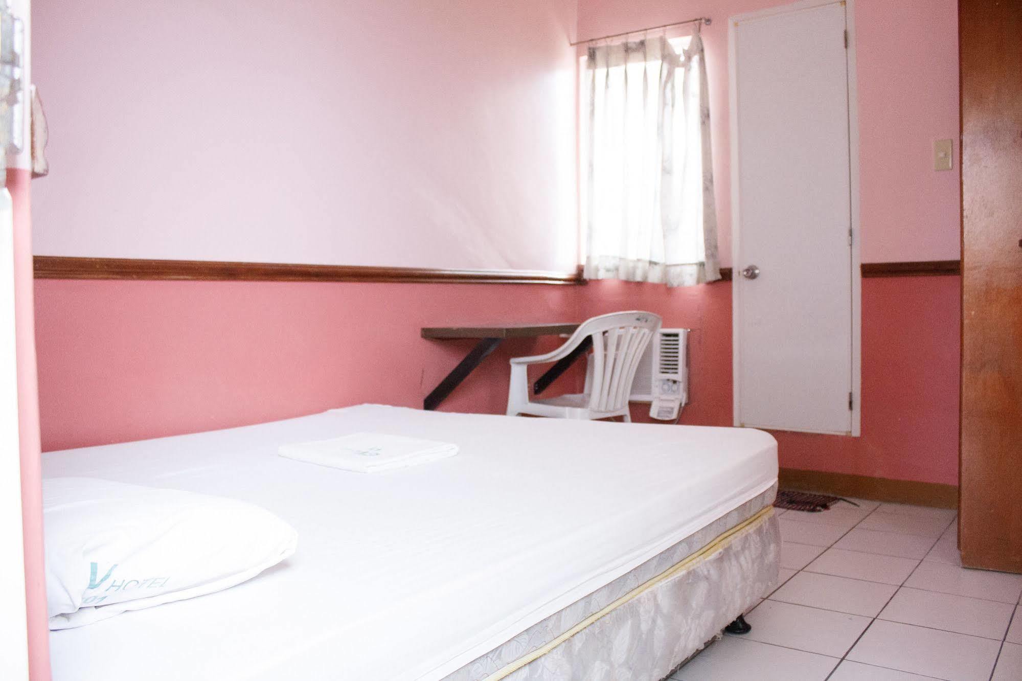 Gv Hotel - Maasin Maasin  Exteriér fotografie